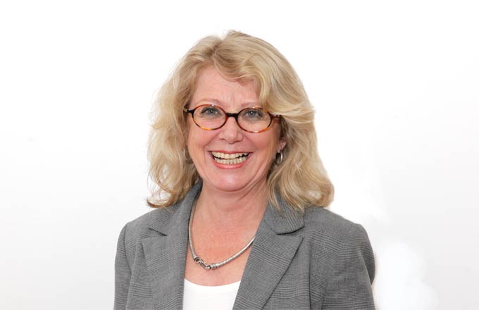 Dr. med. Gabriele Halder Dr. med. Gabriele Halder